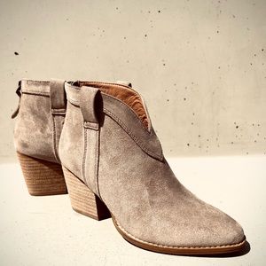 BEAST FASHION Beige Suede Heeled Boots